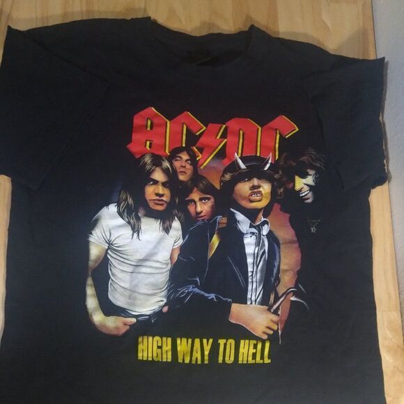 AC/DC High Way To Hell Graphic T-Shirt - Picture 1 of 7